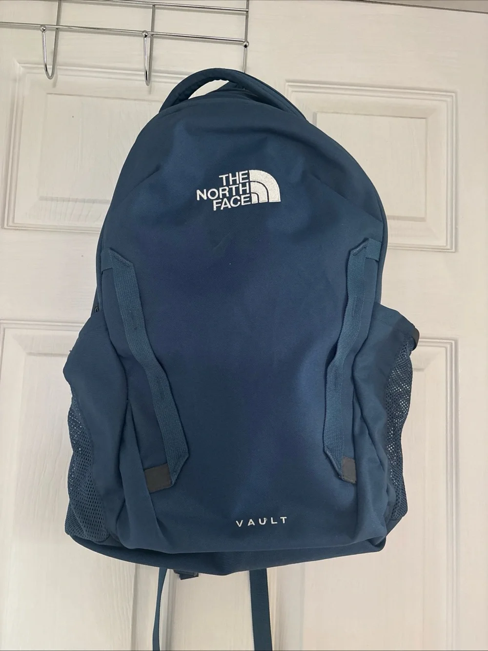 EUC THE NORTH FACE Vault Backpack - Blue Adjustable Padded Shoulders Unisex